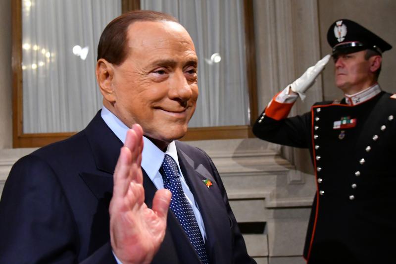 مالک میلان-فروش میلان-سری آ ایتالیا-نخست وزیر سابق ایتالیا