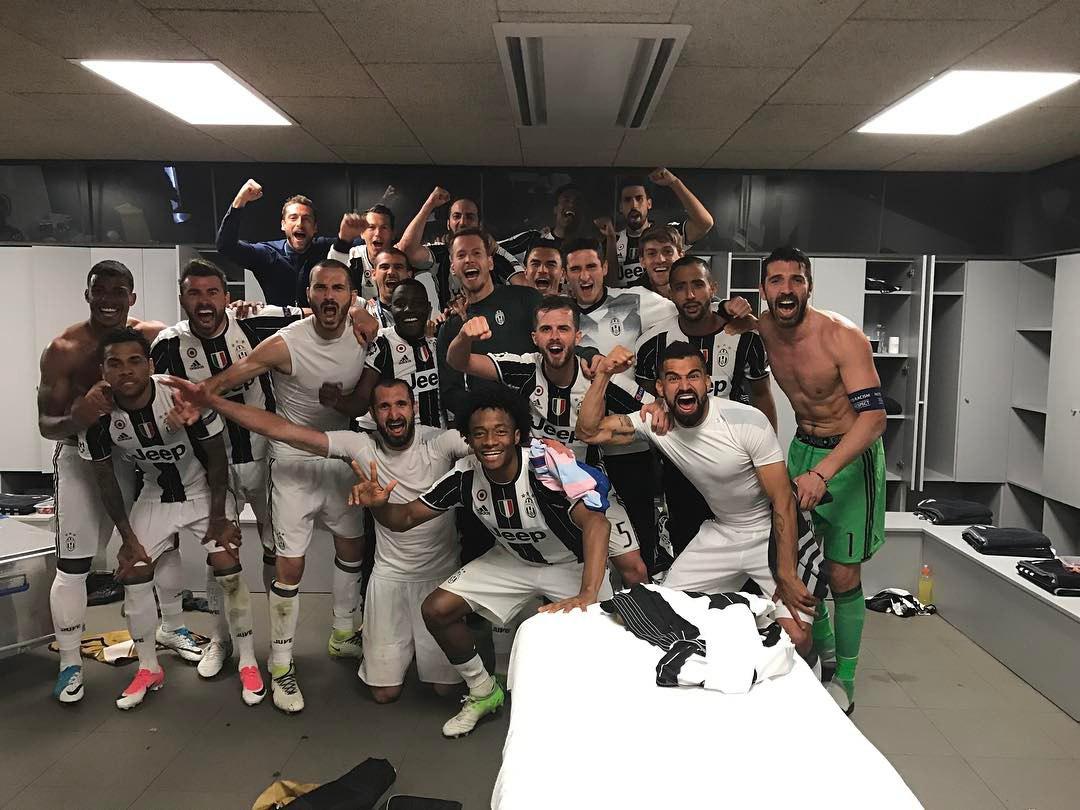 شادی یوونتوس بعد از پیروزی مقابل بارسلونا-لیگ قهرمانان اروپا-سری آ ایتالیا