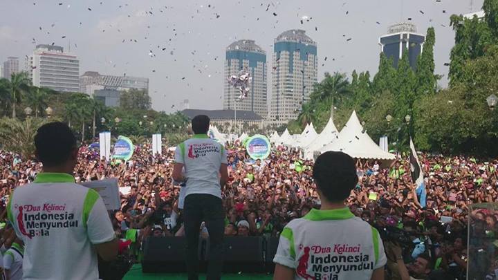 استقبال فوق العاده از گرث بیل در اندونزی (عکس)