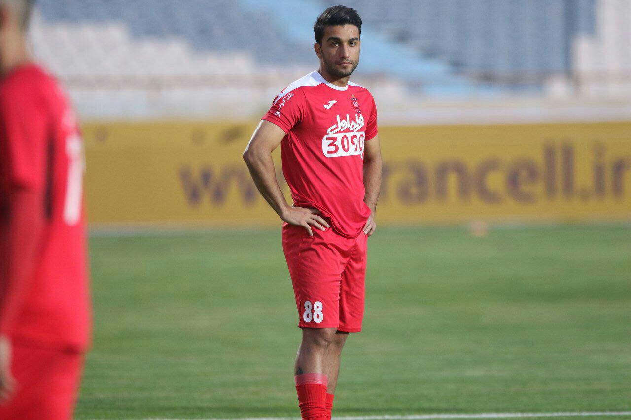 هافبک پرسپولیس