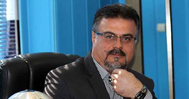 جویباری: به جز کادر فنی و بازیکنان نشانه مثبتی در استقلال نمی‌بینم؛  هواداران از منصوریان حمایت کنند