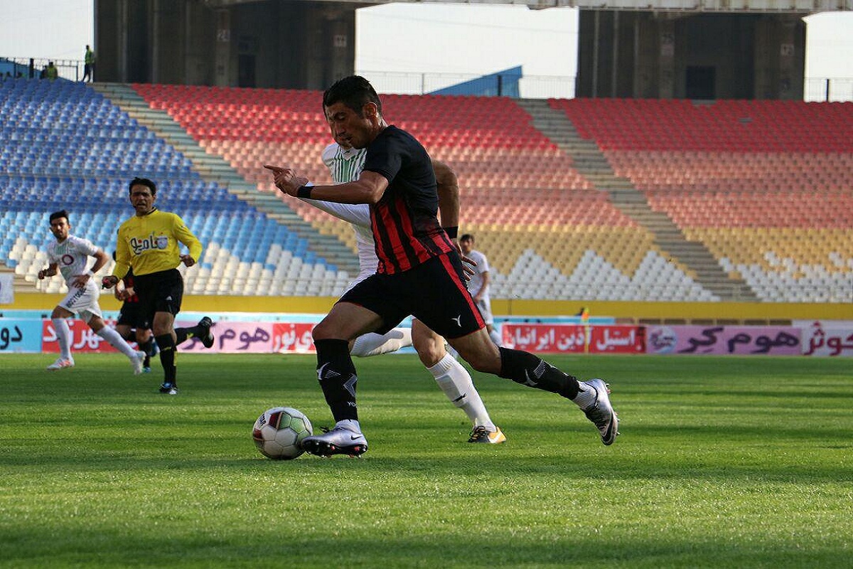 ذوب آهن 0-0 مشکی پوشان