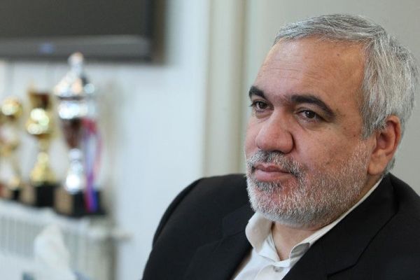 فتح‌الله زاده: همیشه دوست دارم پرسپولیس برنده باشد؛ وزیر باید موافق خصوصی‌سازی باشد