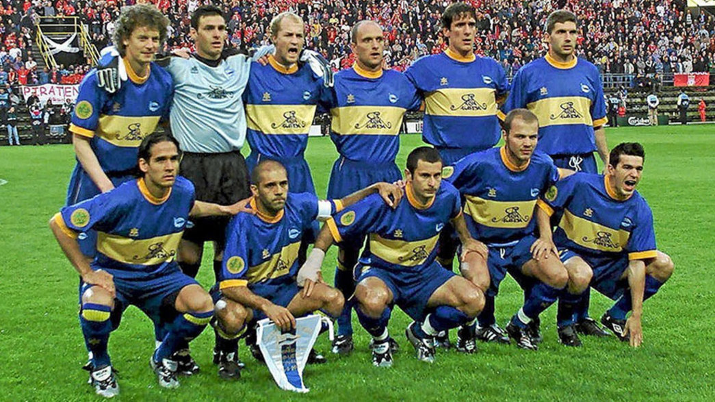 جام یوفا- سال 2001- آلاوز