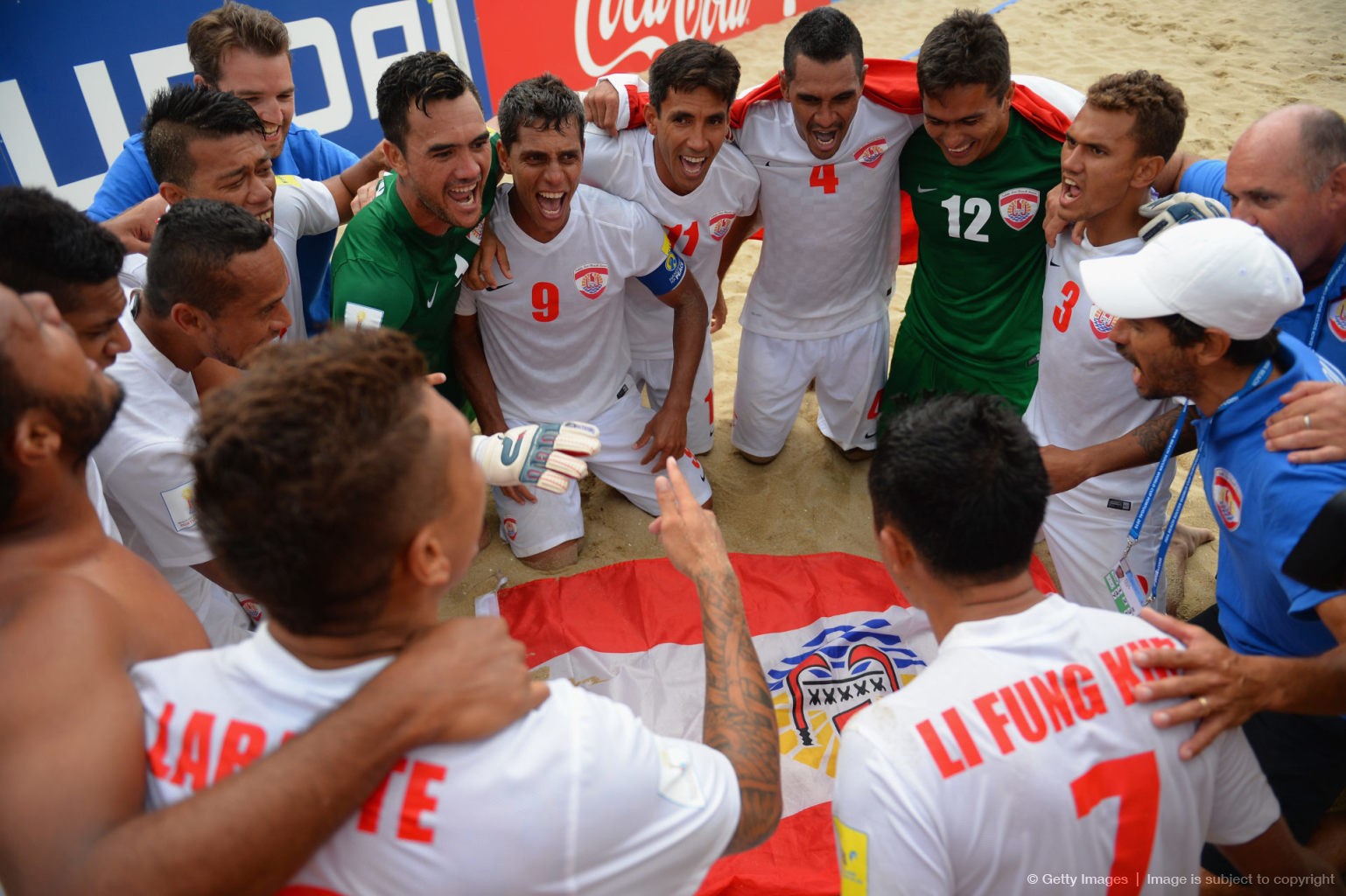 جام جهانی فوتبال ساحلی 2015؛ صعود تاهیتی و پرتغال به فینال
