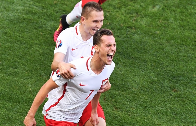 لهستان 1-0 ایرلند شمالی؛ نمایش خوب عقاب های سفید در اولین گام