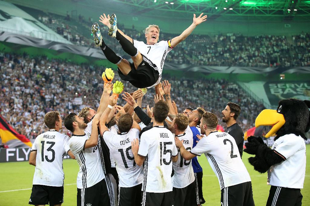 آلمان 2-0 فنلاند؛ خداحافظی با اشک، خنده و سلفی