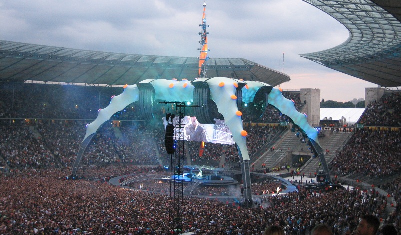 المپیا اشتادیون - U2 - چمن - هرتابرلین - لیورپول - کنسرت - ورزشگاه المپیک برلین