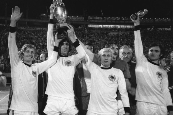 تاریخچه مسابقات یورو (5)؛ یورو 1976