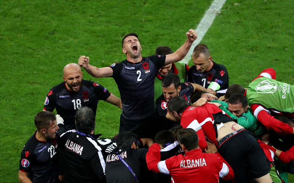 آلبانی 1 - 0 رومانی؛ زنده ماندن آخرین بارقه های امید در دل مردم آلبانی