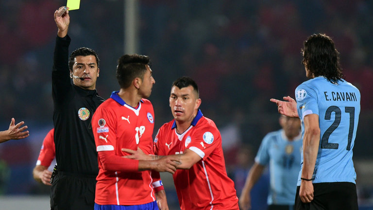 محرومیت مدافع تیم ملی شیلی به دو جلسه تقلیل یافت
