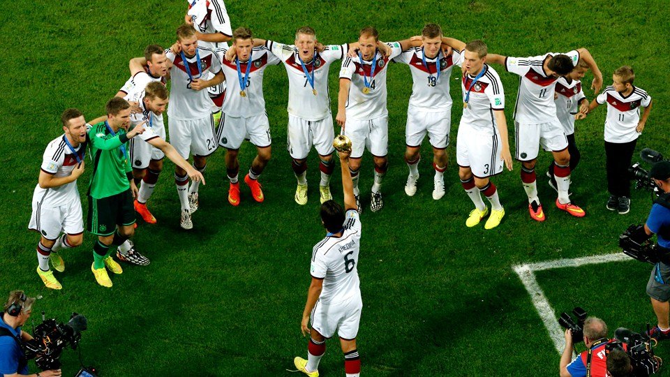 راز قهرمانی آلمان در جام جهانی 2014؛ داستانی که از 1998 آغاز شده بود (قسمت دوم) و پایانی