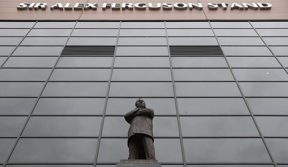 مجسمه سر آلکس فرگوسن - Sir Alex Ferguson Statue 