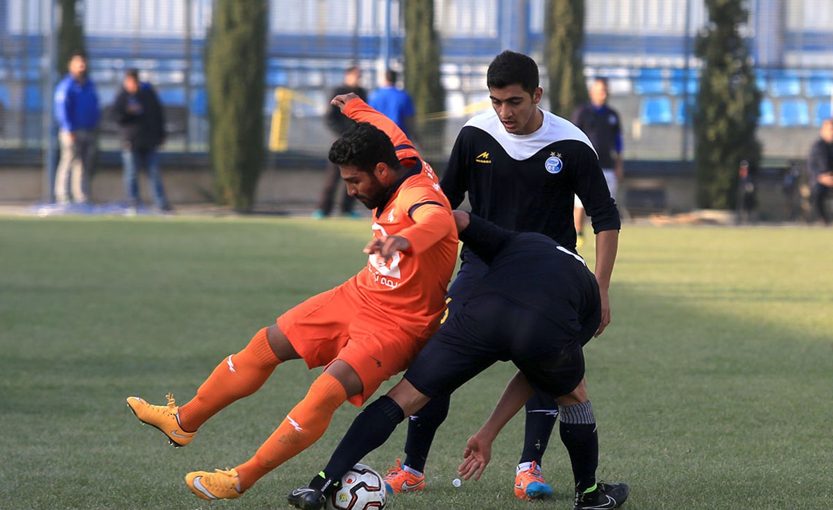 مینیسک مدافع استقلال پاره شد