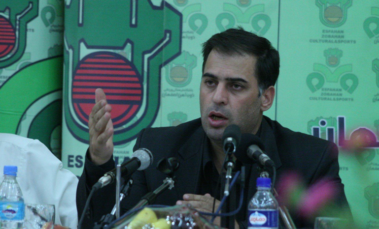 آذری: با گل‌محمدی هنوز به توافق نهایی نرسیده‌ایم