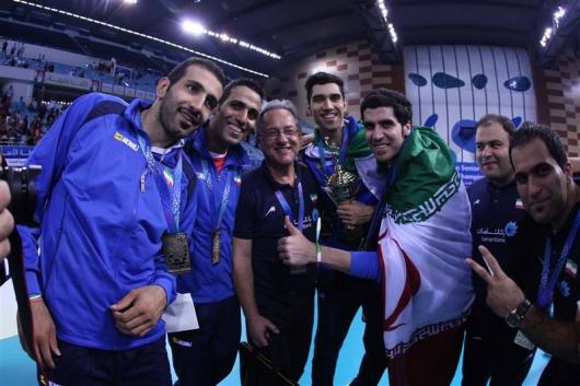 ولاسکو تماشاگر ویژه بازی ایران - آلمان؛ سرمربی آرژانتین: آمده‌ام ایران را تشویق کنم 