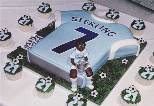 کیک تولد رحیم استرلینگ(عکس) 