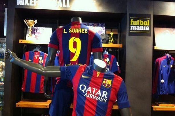 پیراهن‌ بارسلونا با نام سوارز در معرض فروش قرار گرفت (عکس)