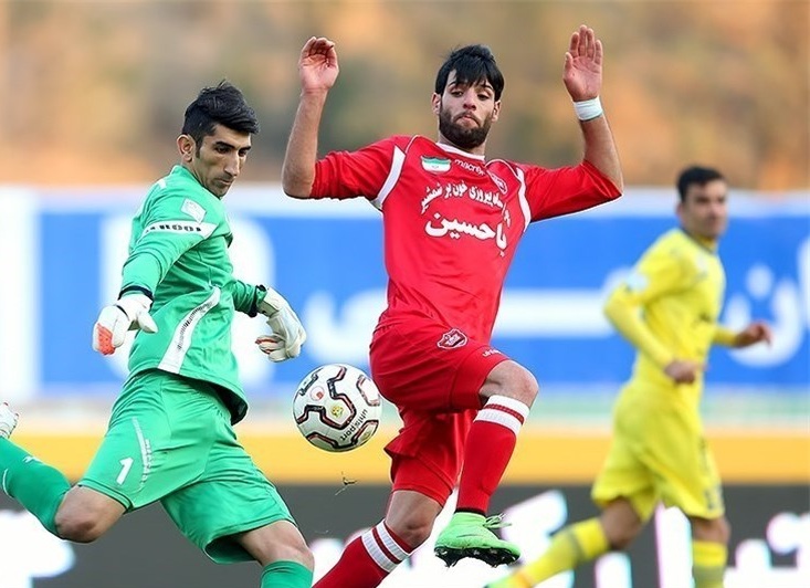 حسینی و عباس‌زاده در پرسپولیس ماندنی شدند