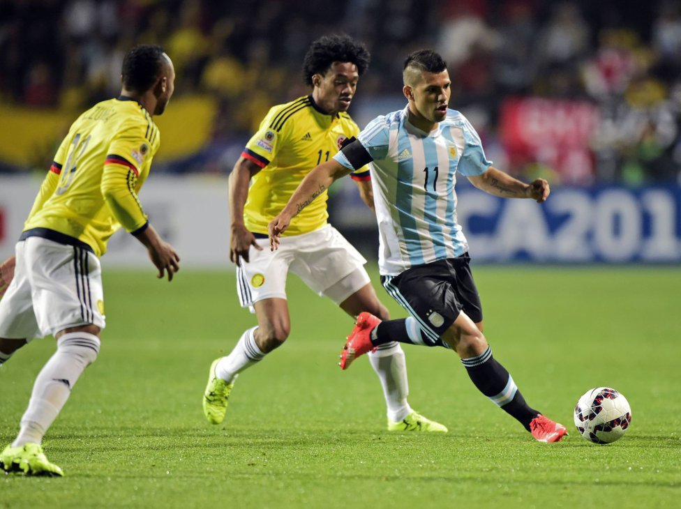 آرژانتین 0 (5) - (4) 0 کلمبیا؛ آپاچی ناجی آلبی سلسته