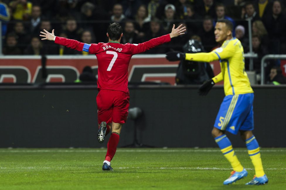 پلی آف جام جهانی؛ سوئد 2 - 3 پرتغال؛ شاهکار رونالدو، رؤیای زلاتان را خراب کرد