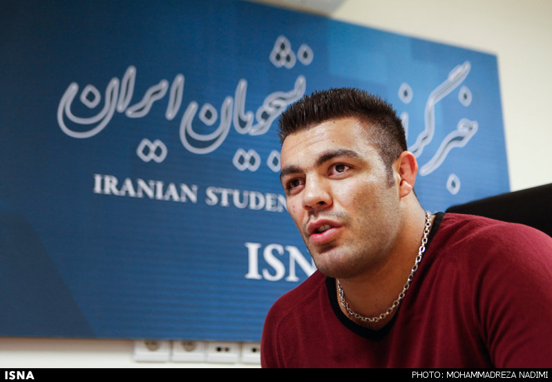 با امیر علی‌اکبری، از کشتی در کوچه های خاکی تا خانه نشینی و قهرمانی دوباره در جهان