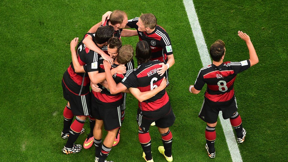 گل ها و خلاصه بازی برزیل 1 - 7 آلمان