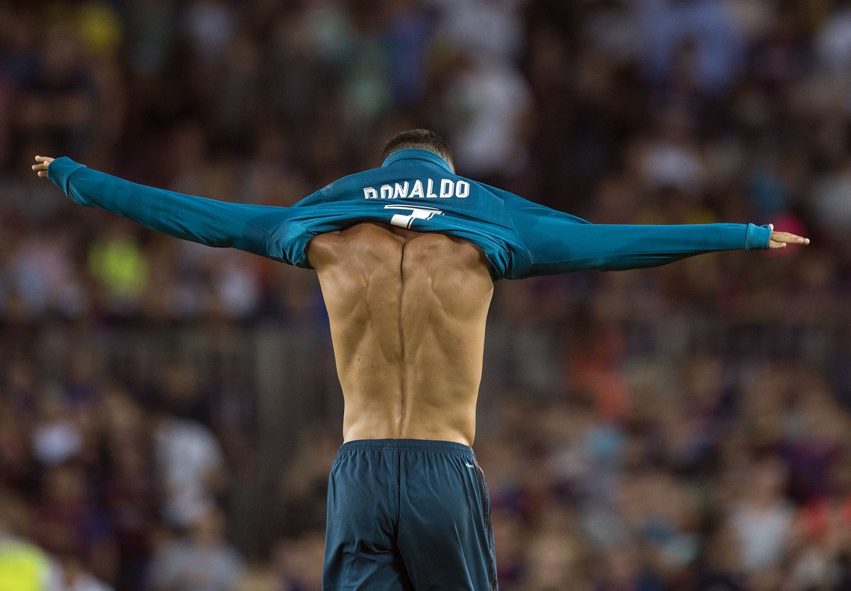 Cristiano Ronaldo - بازیکن پرتغالی رئال مادرید - لباس سوم رئال مادرید