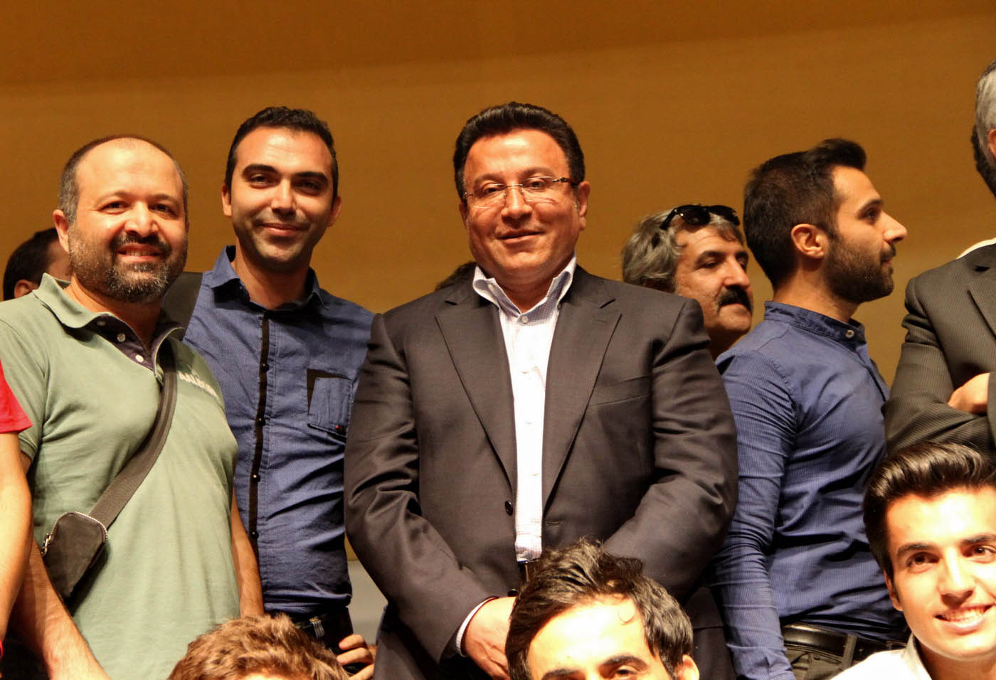 حسین هدایتی از پیروزی در مزایده خبر داد: برنده واقعی شما هواداران هستید