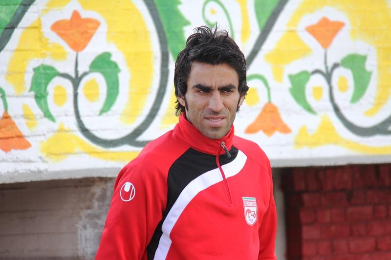 باشگاه پرسپولیس با مصاحبه های کذب برخورد می کند