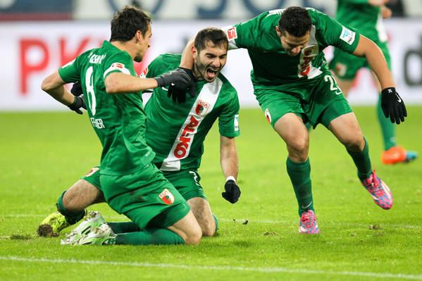 آگسبورگ 3-1 هامبورگ؛ شکست مجدد بندر نشینان