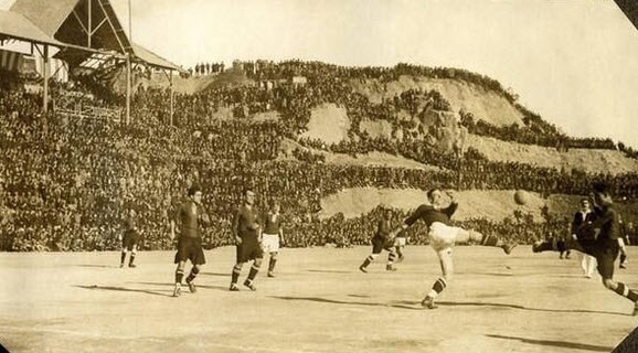 .:::: ورزشگاه نيو كمپ سال ١٩٢٥::::.