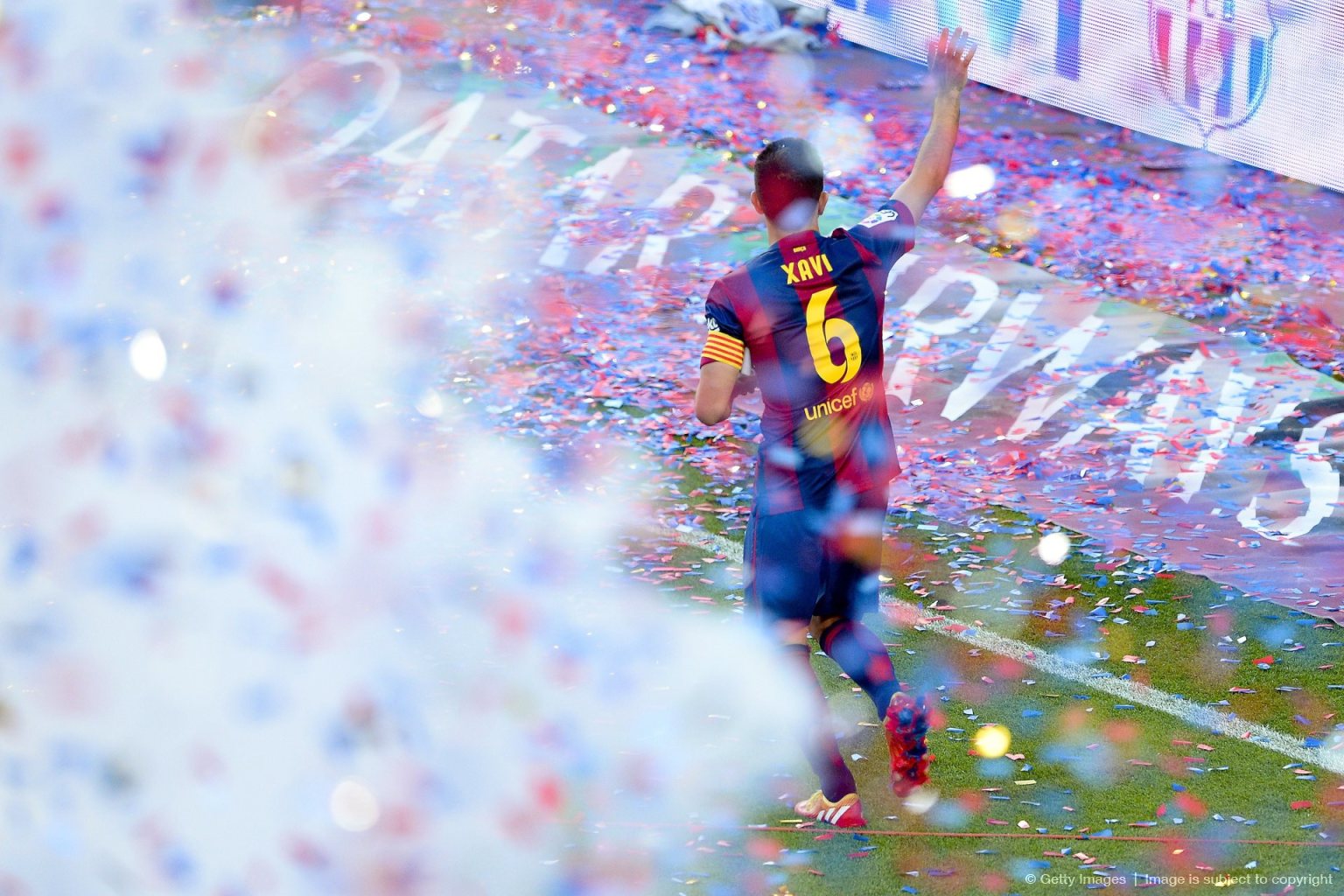 گزارش تصویری: جشن قهرمانی بارسلونا و مراسم خداحافظی ژاوی