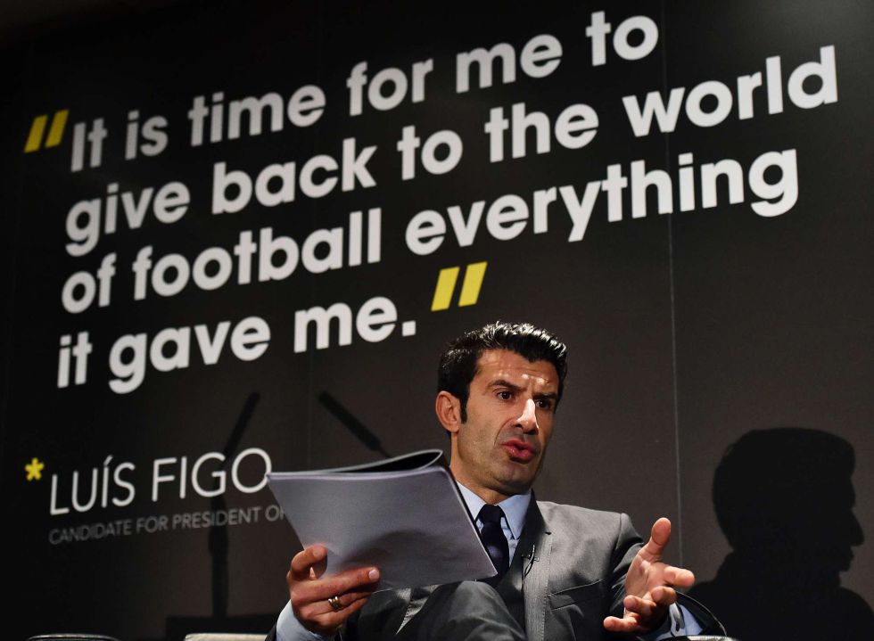 واکنش فیگو به استعفای بلاتر: امروز روز فوق العاده ای برای فوتبال است