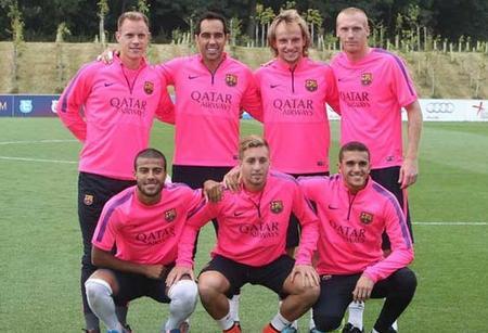 عکس یادگاری 1 - 8 در تمرین امروز  تیم فوتبال بارسلونا