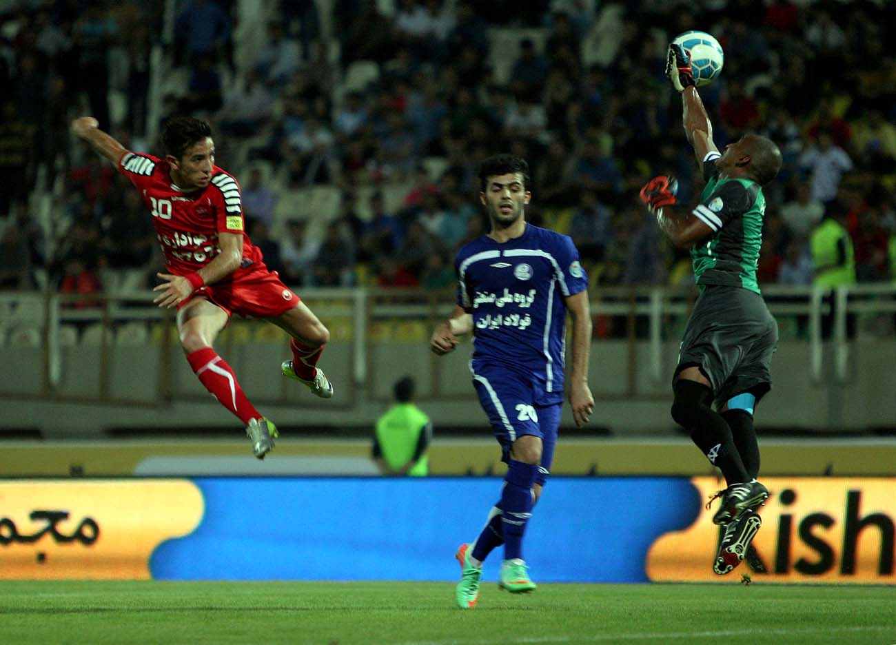 گزارش تصویری؛ استقلال خوزستان 2-1 پرسپولیس