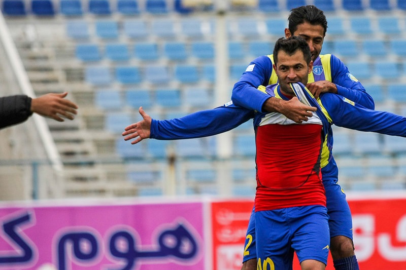 ابراهیمی: امیدوارم گسترش با کسب نتایج خوب ناراحتی هواداران فوتبال آذربایجان را کم کند