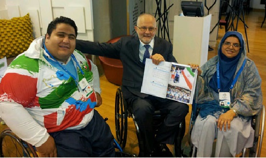 کتاب مدال آوران ایران به رئیس کمیته بین المللی پارالمپیک اهدا شد