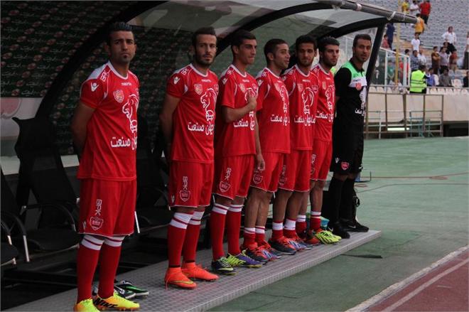 نیمکت پرسپولیس؛ خالی از ستاره